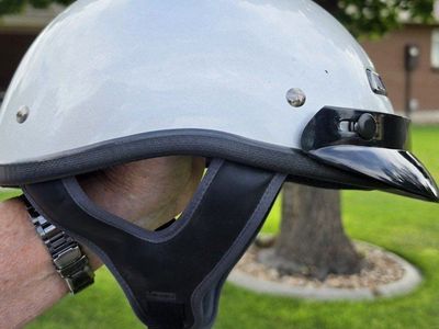 Vega Motorcycle/UTV Helmet - Medium, excellent condition