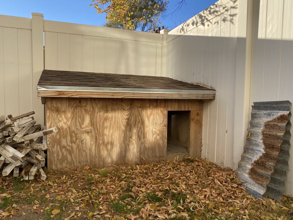 2 Room Insulated Dog House