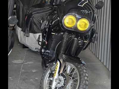Triumph Tiger 900
