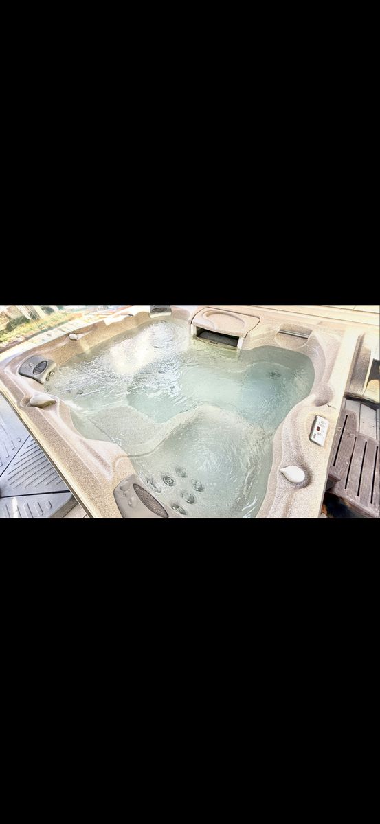 Sundance Captio Hot Tub/Spa