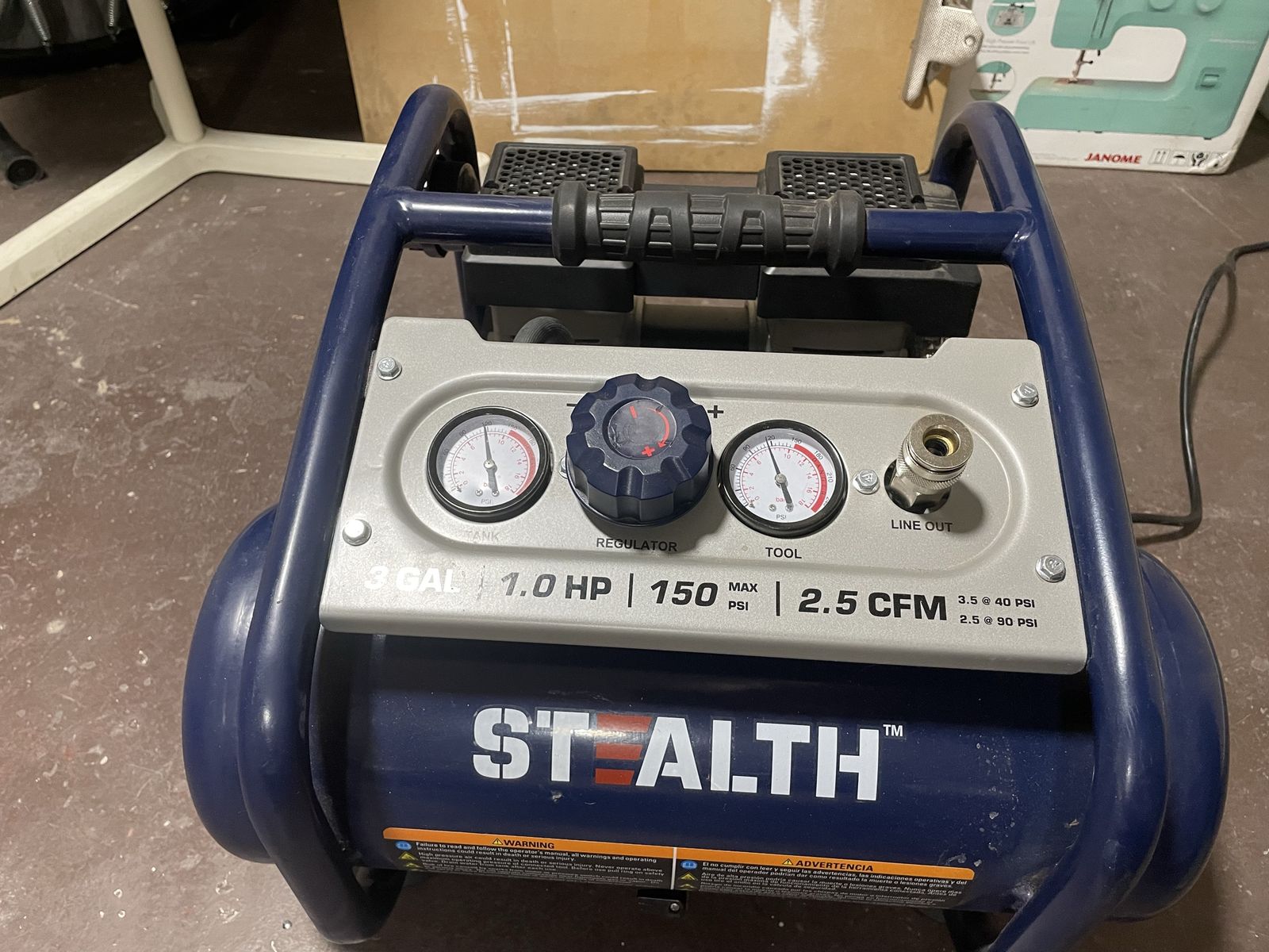 Stealth 3 Gallon 1.0 HP 150 PSI 2.5 CFM Electric Air Compressor with Regulator