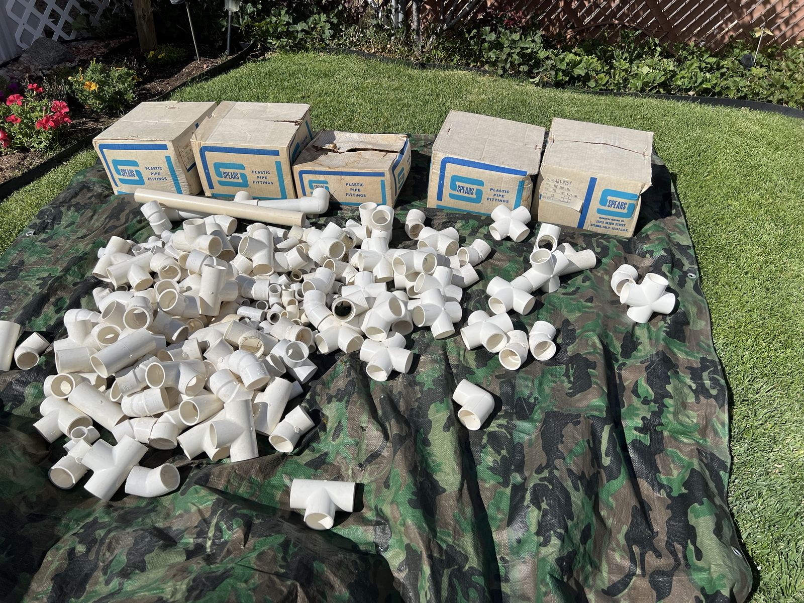 300 Plus 1&1/2” PVC Fittings