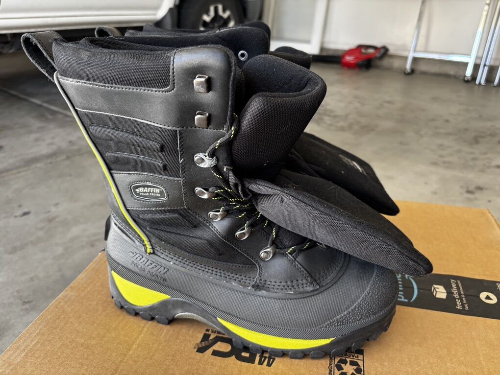 Baffin Insulsted Boots Size 11
