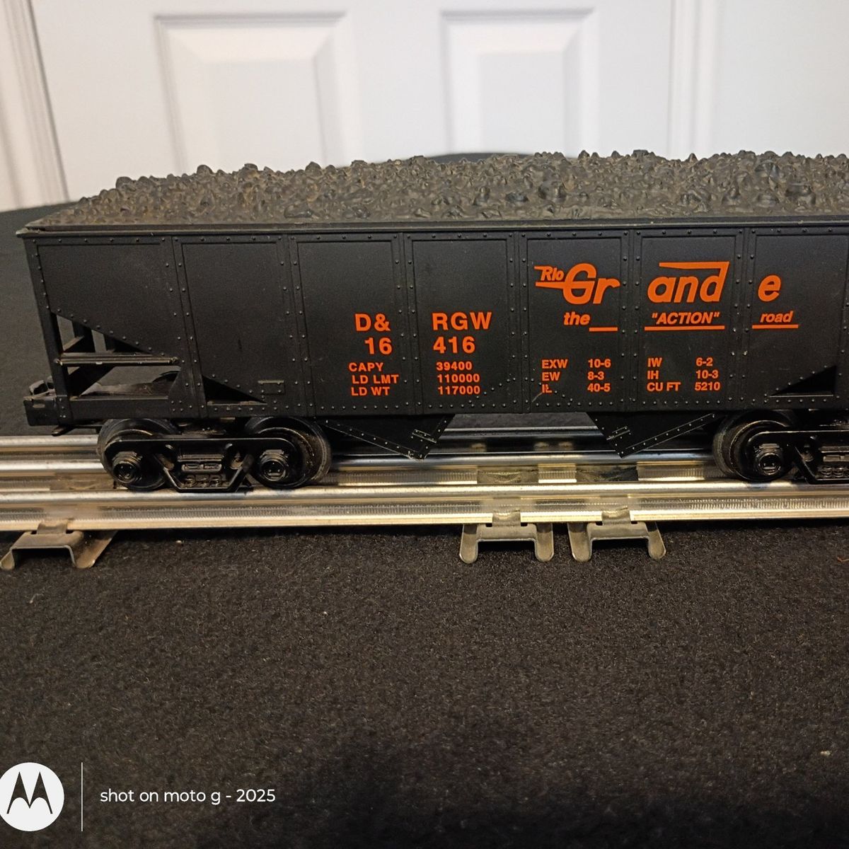 UMD 027 scale Rio Grande Hopper car