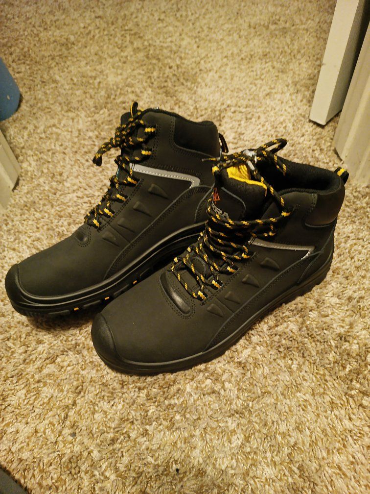 WORK boots size 13