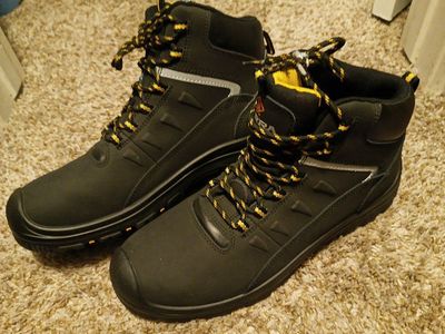 WORK boots size 13