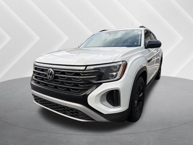 2024 Volkswagen Atlas Peak Edition SE 4Motion