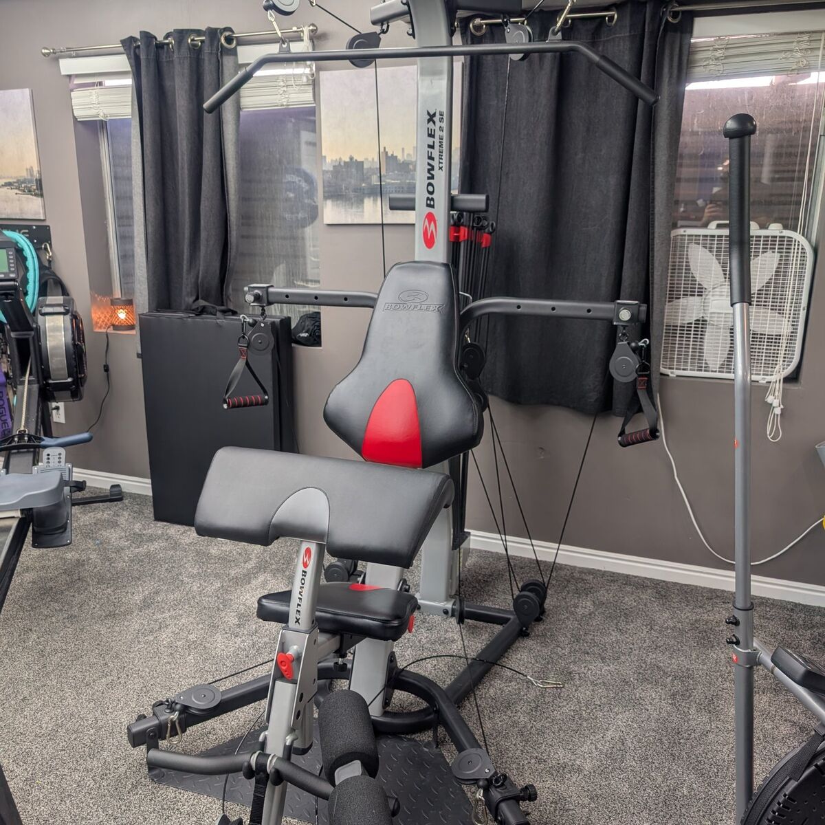 Bowflex Extreme 2 SE with preacher pad and 410lbs