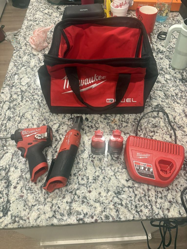 Milwaukee M12 FUEL Impact Driver & Ratchet Kit