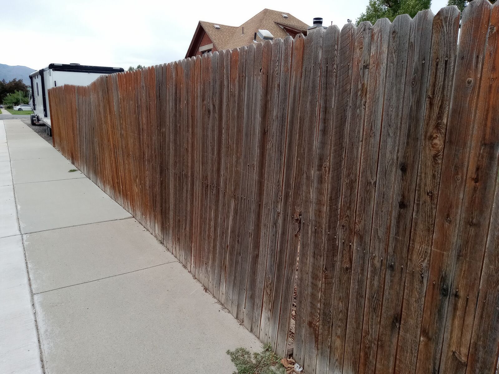 150 linear feet of 6 ft tall wood fence (can deliver) $8/ linear ft