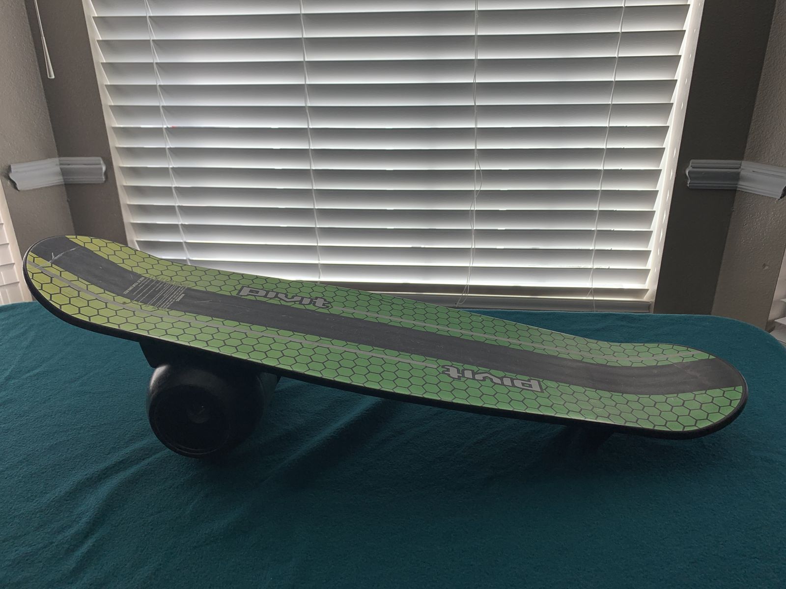 PIVIT balance board