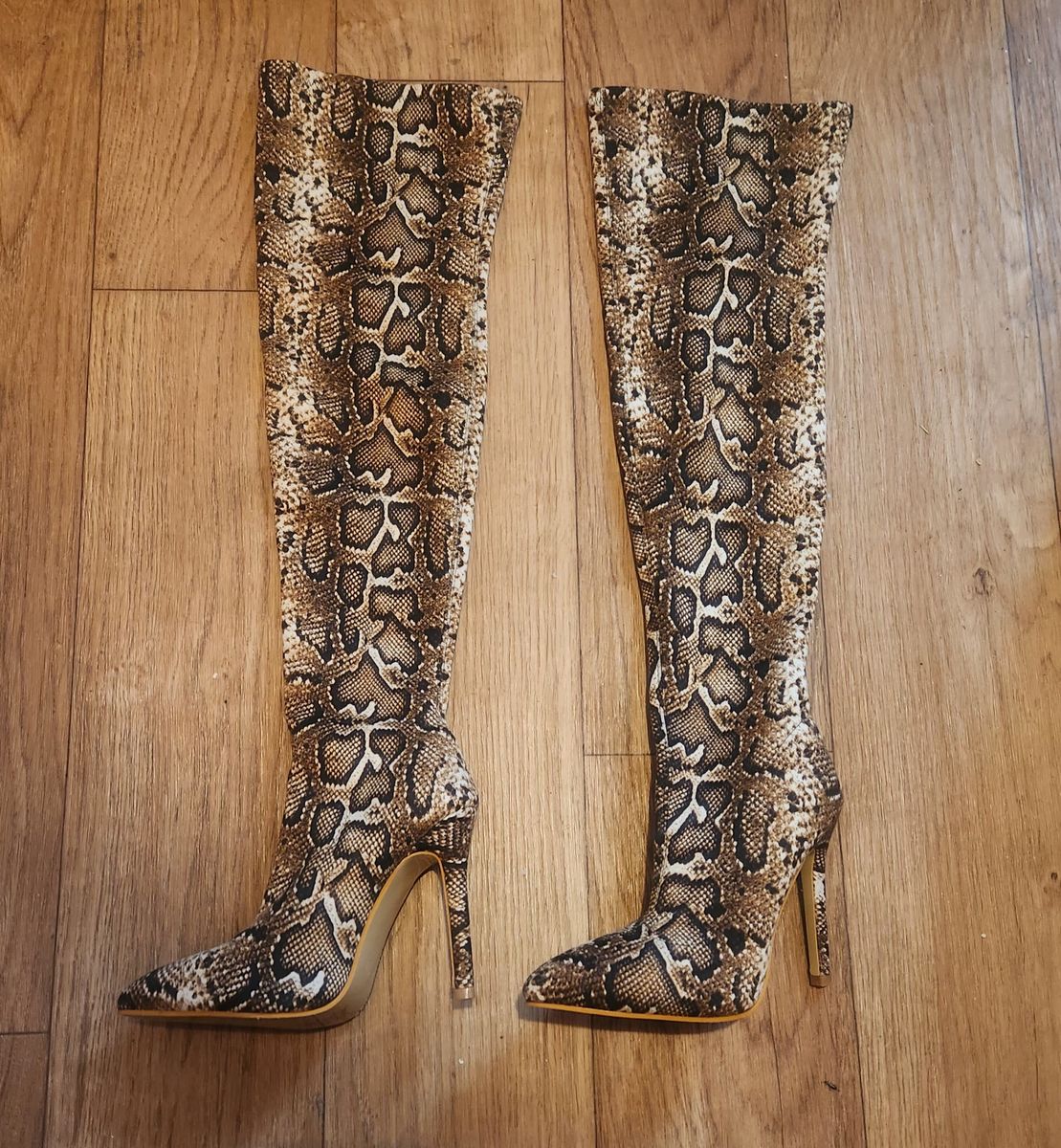Women's Snake-Patterned Boots Size 6.5