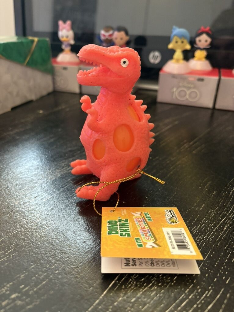Dino Skinz Smarties Orange TRex Egg