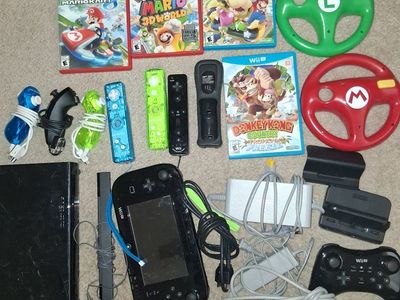 Nintendo Wii U Console Bundle - Mario Kart, Super Mario 3D World, Mario Party 10, Donkey Kong Country, Remotes, Wheels