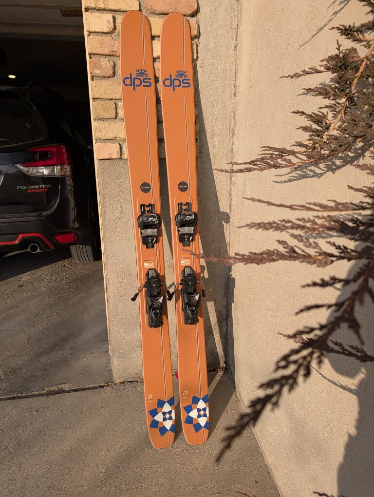 DPS Lotus 117 Skis with Tyrolia Attack