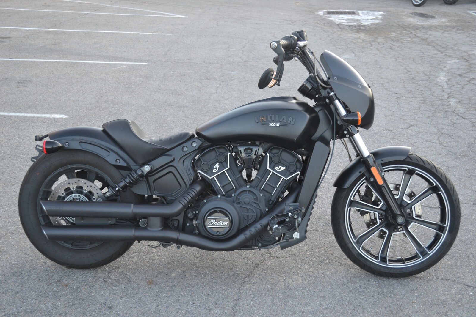 2022 Indian Scout Rogue ABS - Bobber Cruiser