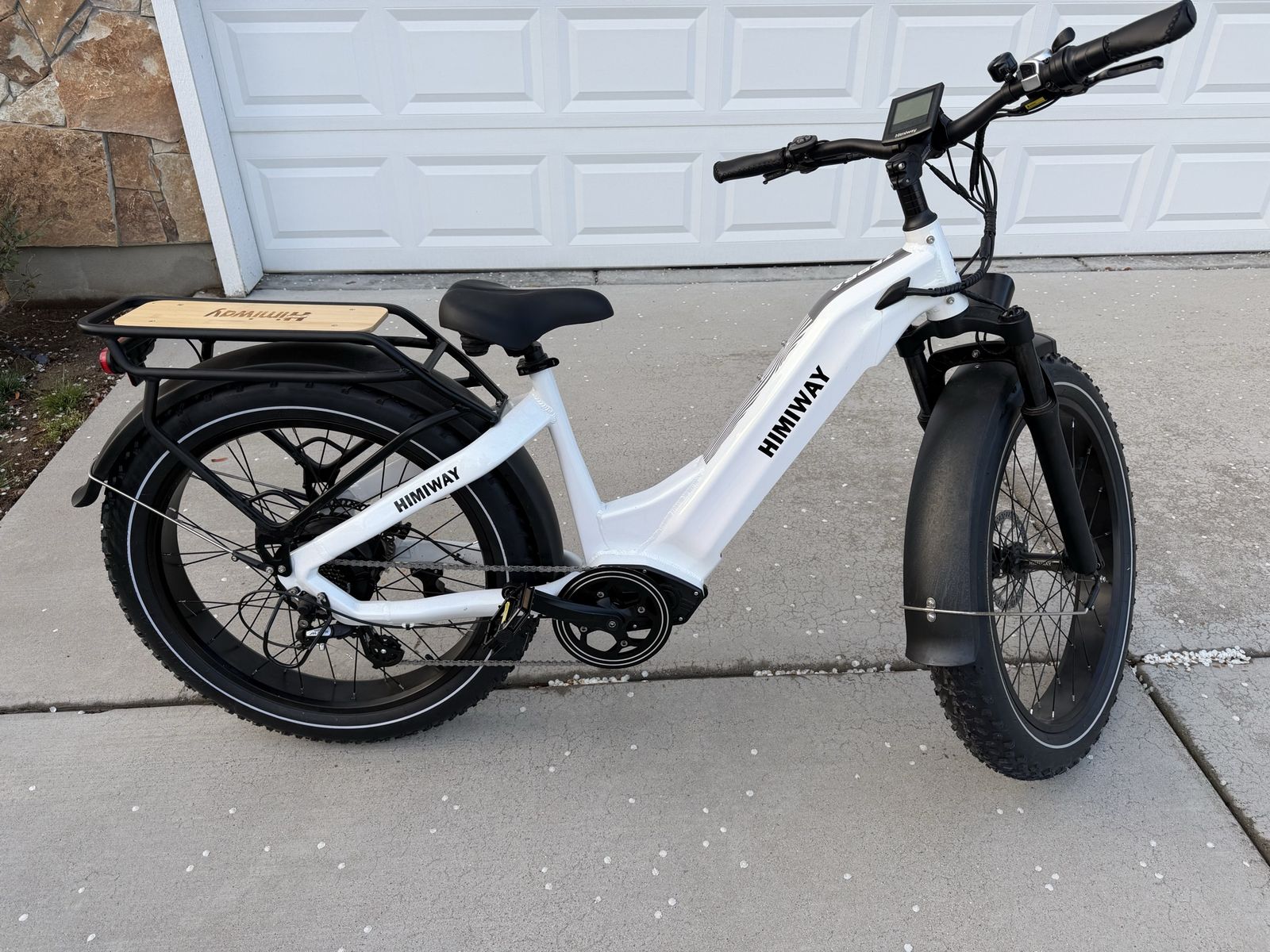 Himiway Zebra Step-through E-bike (white) Like New