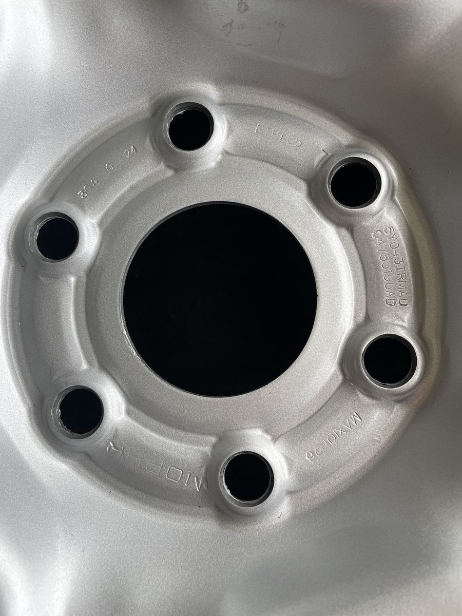 Main image 2