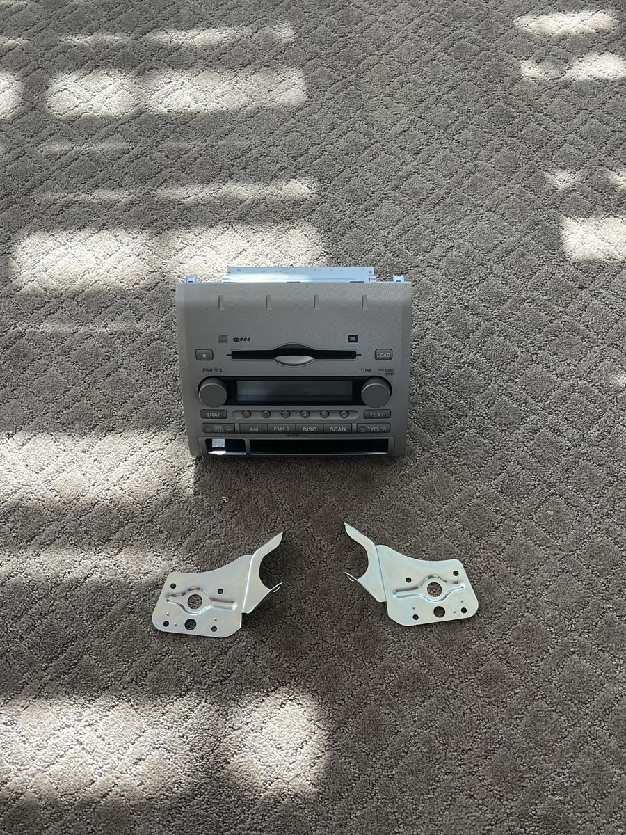 2005-2011 Toyota Tacoma Radio with brackets
