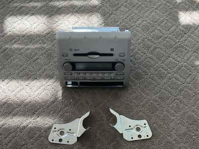 2005-2011 Toyota Tacoma Radio with brackets