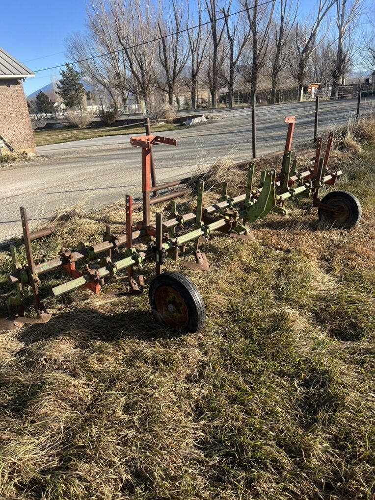 6 row corn cultivator
