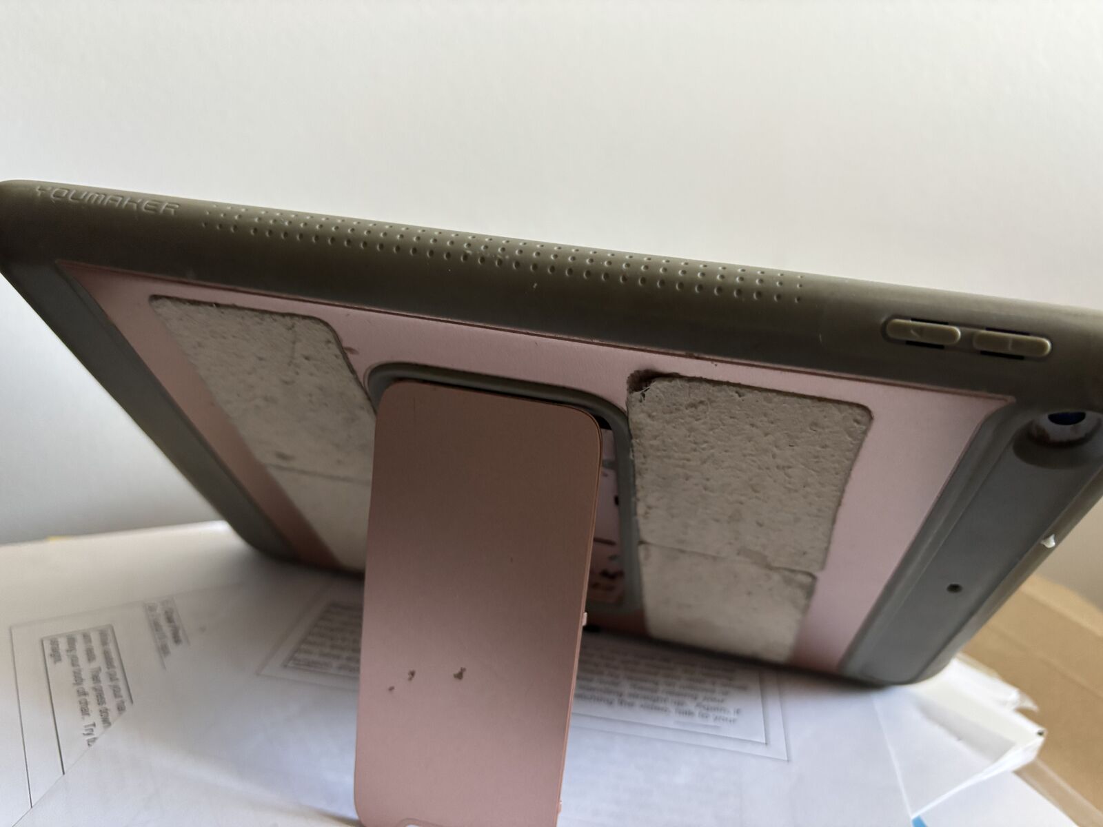 10 inch I Pad with protective case and cover