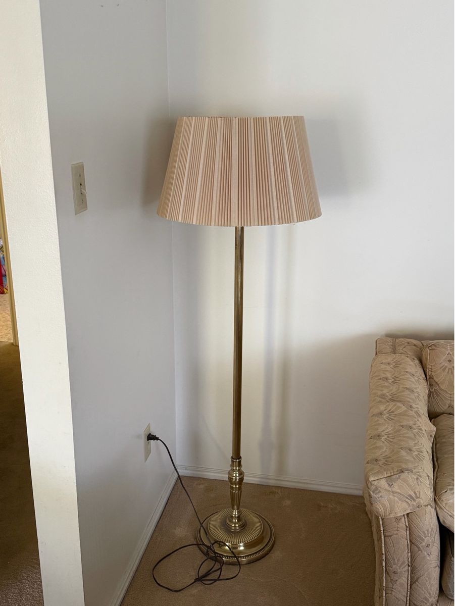 Main image 3