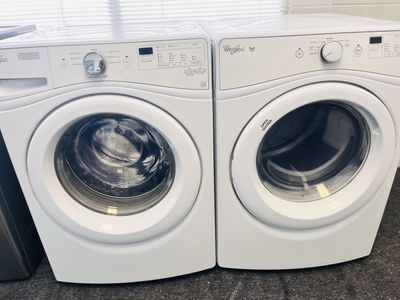 Whirlpool duet washer and dryer set