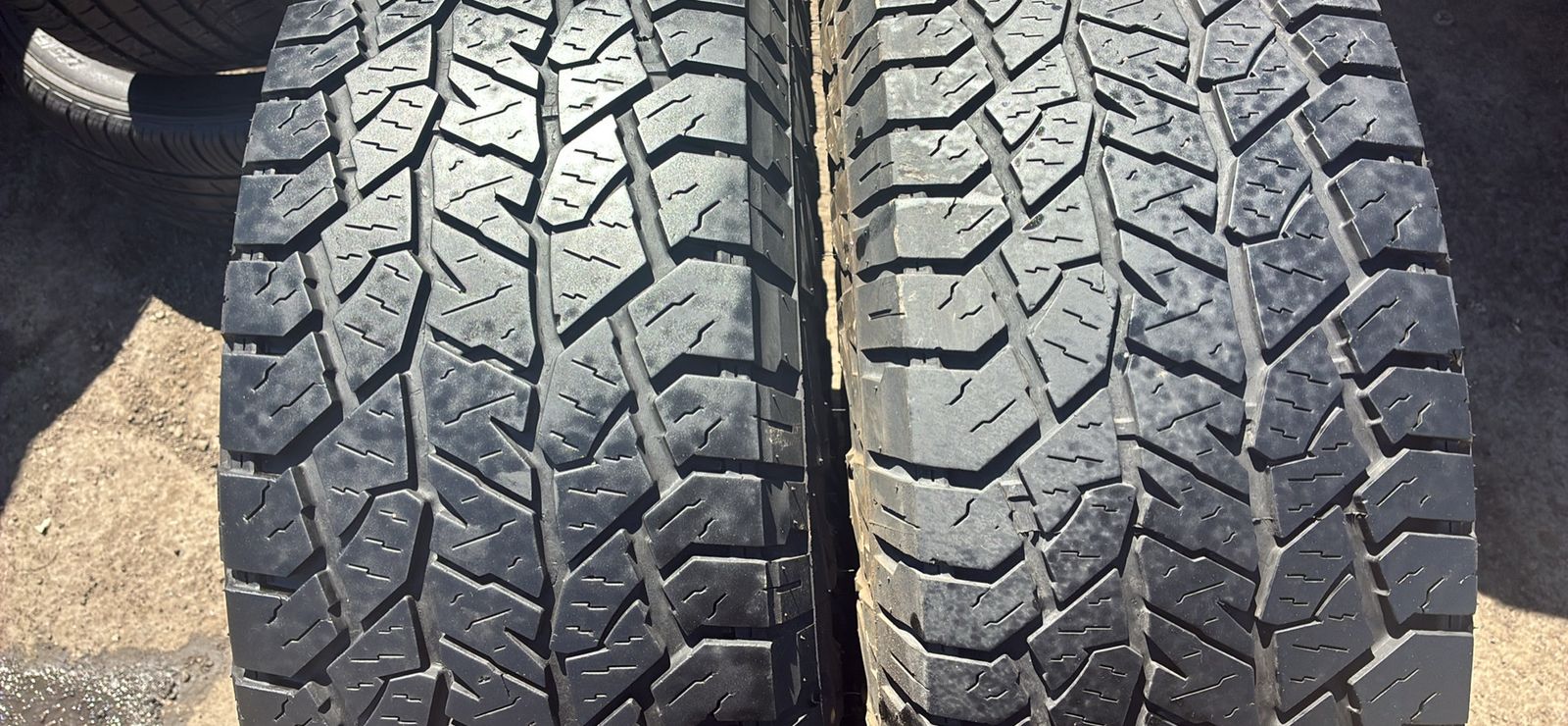 Hankook Dynapro AT2 Xtreme Tires lt265/70R17 Used only 2 tires good condition 80% TREAD 