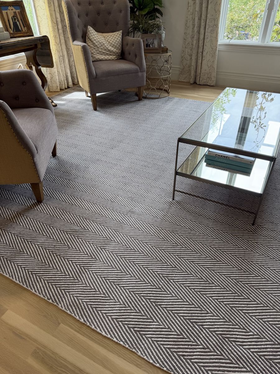 Large Gray and White Chevron Pattern Area Rug