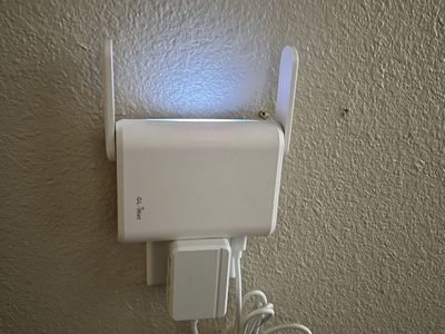 GL.iNet GL-SFT1200 (Opal) Portable WiFi Travel Router