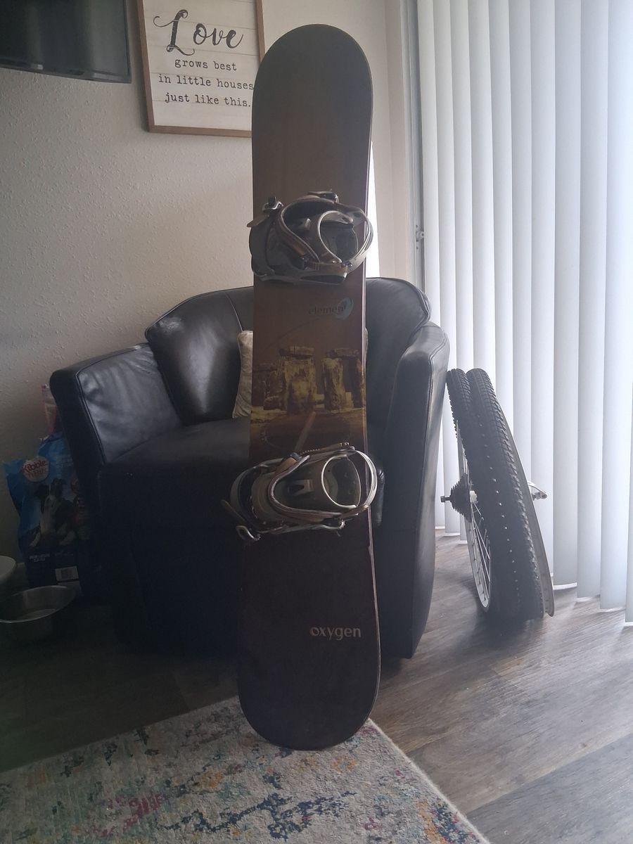Oxygen Element Snowboard with Bindings - Used