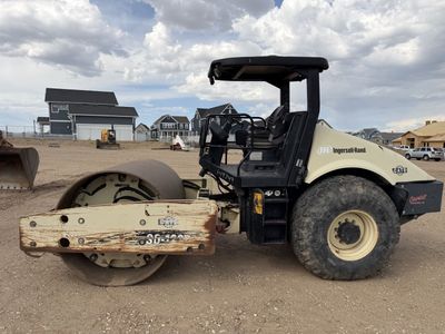 2006 Ingersoll-Rand SD-122D TF Vibratory Roller-Compactor