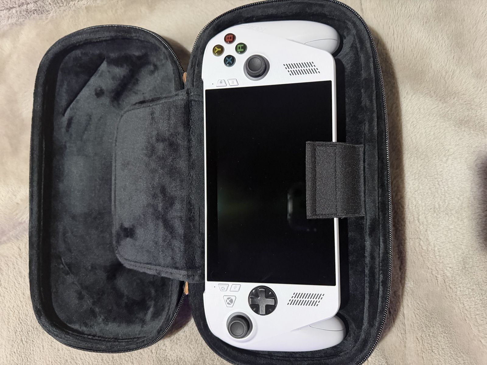 ROG Ally 7" FHD 120Hz Gaming Handheld - AMD Ryzen Z2 A, 16GB RAM, 512GB SSD, White (New)