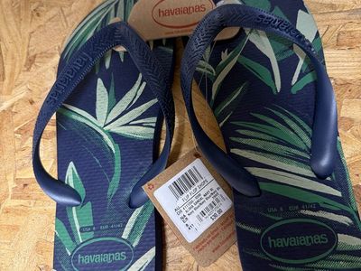 Havaianas Aloha Sandal Navy Blue Tropical Palm Print Flip Flops Size USA 8 EUR 41/42 NWT