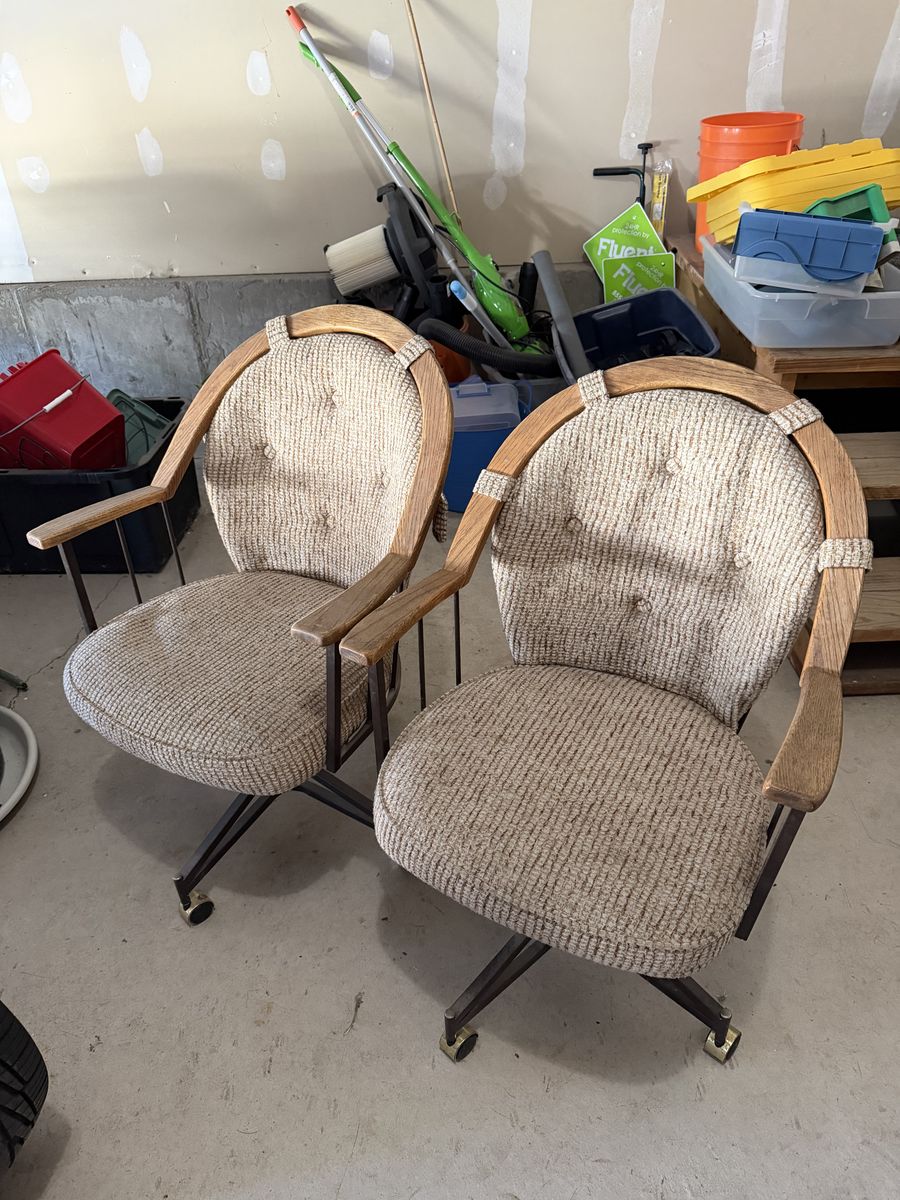 Free Chairs