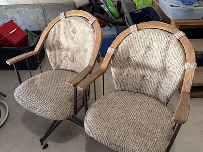 Free Chairs
