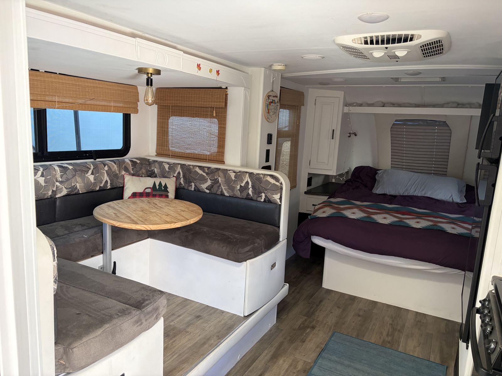 2019 Lance Travel Trailer for Sale (Model 1995)