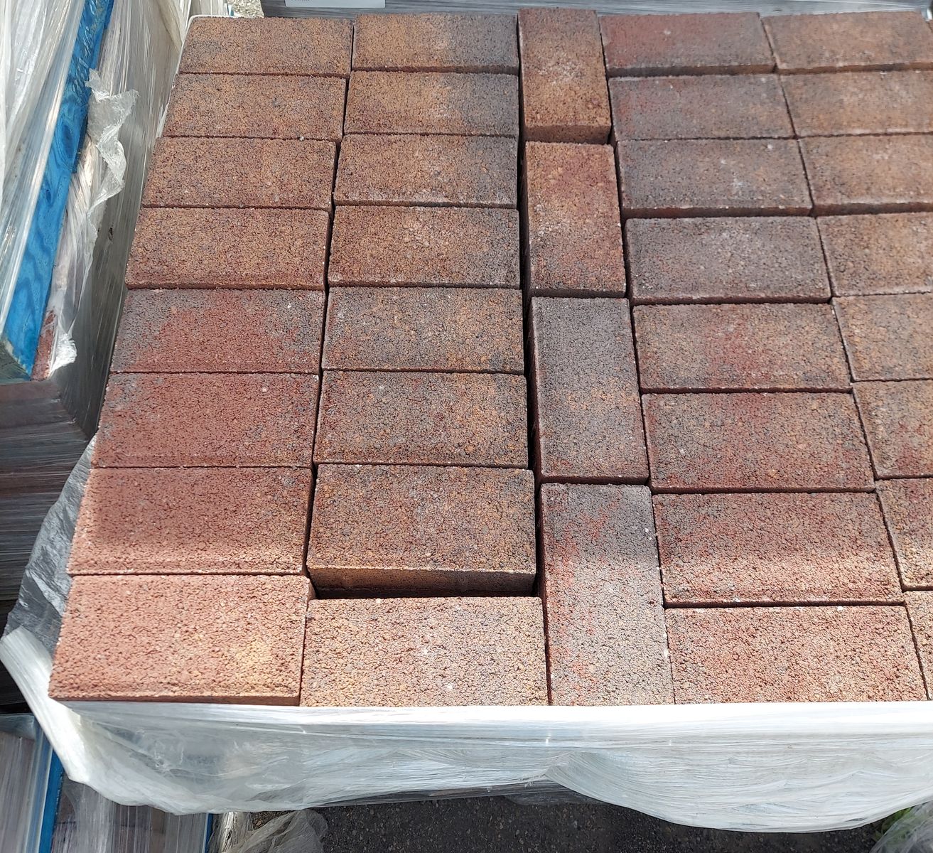 TROPICANA HOLLAND PAVERS (4x8)
