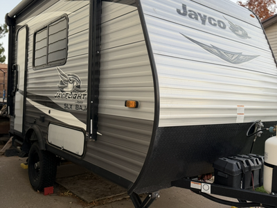 2021 Jayco Jay Flight 145RB Baja SLX travel trailer!