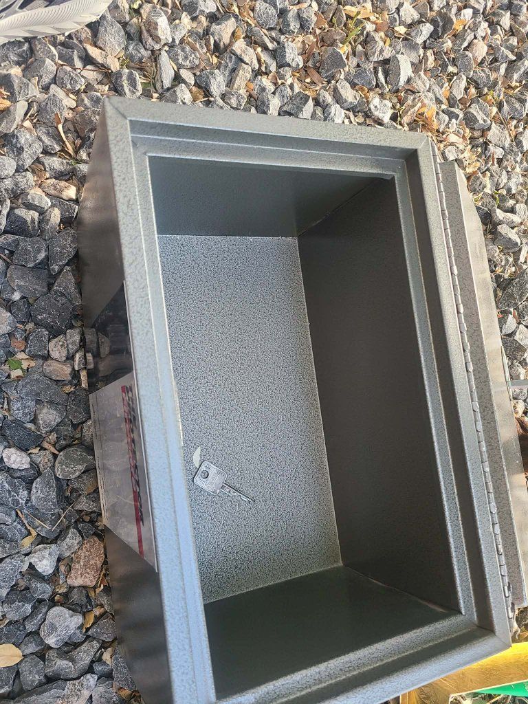 Main image 2