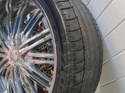 24-inch Chrome Wheel and Triangle 295/35R24 Tire Assembly