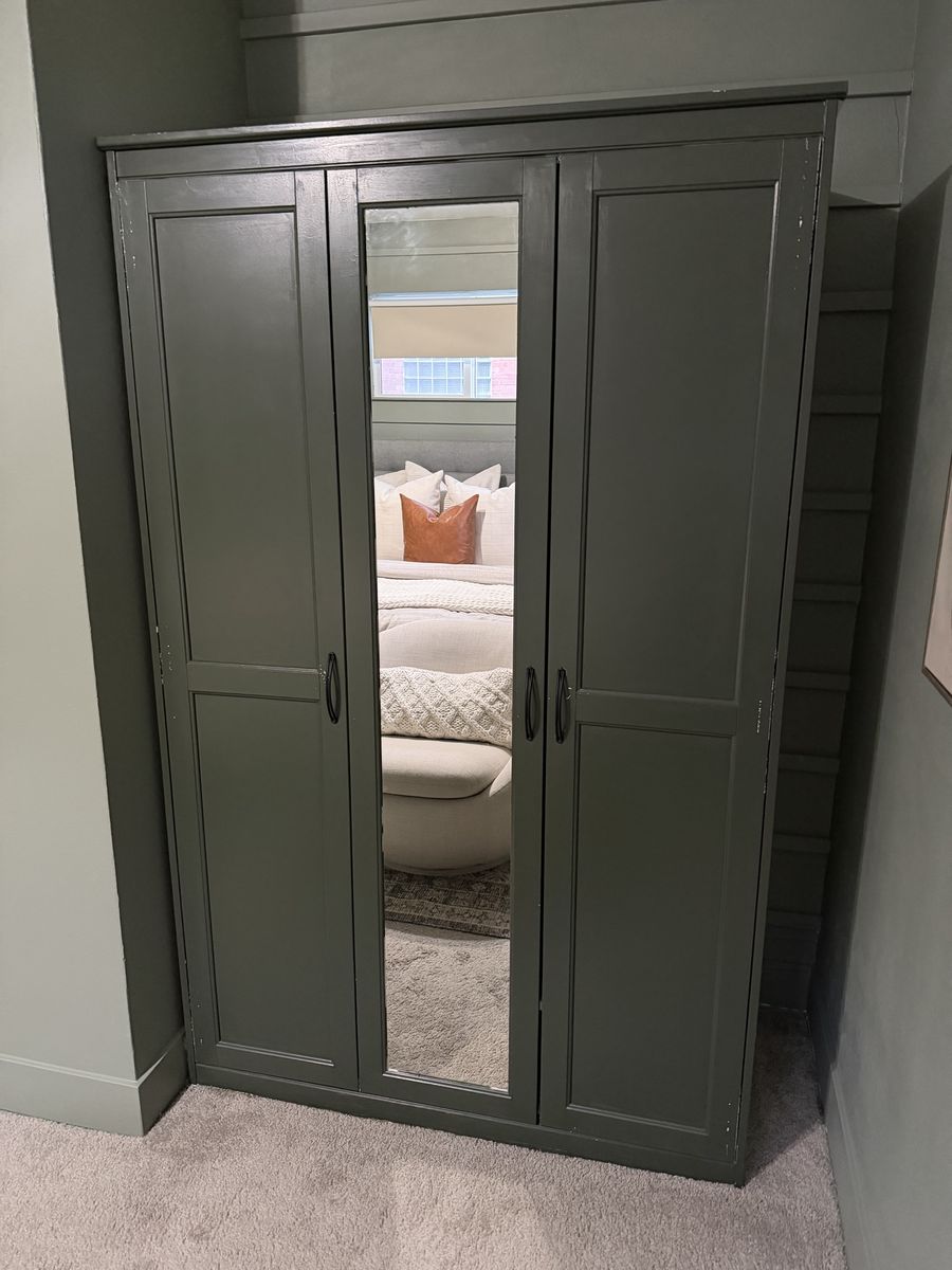 IKEA Armoire / Wardrobe – Great Condition