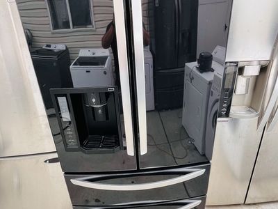 $580 OBO GOOD REFRIGERATOR LG BLACK COLOR