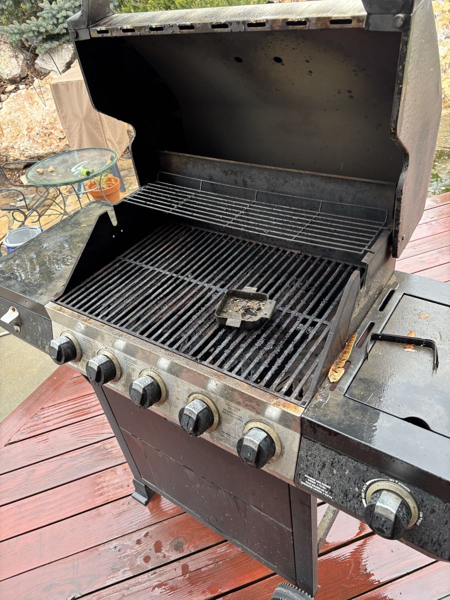 Old 5 burner grill
