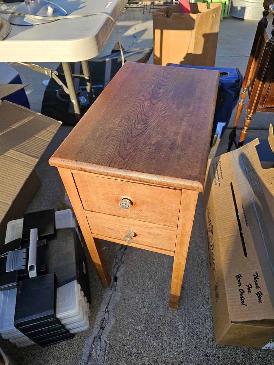 Vintage Solid Wood 2-Drawer Side Table / Nightstand – Project Piece