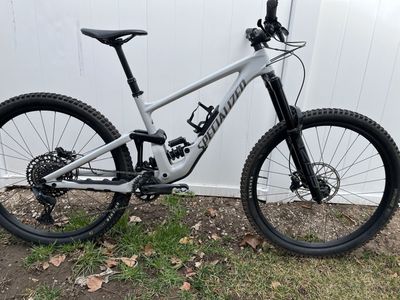 2023 Specialized enduro comp Carbon S3