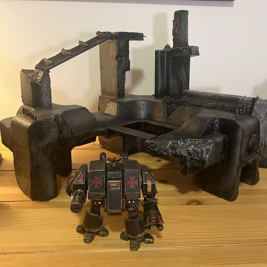 TABLETOP WARHAMMER / WAR GAME TERRAIN