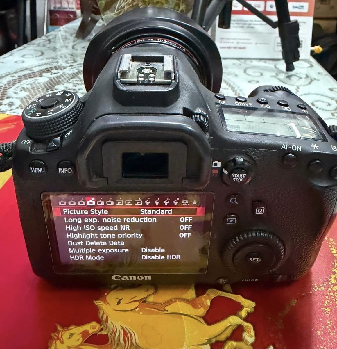 Main image 3