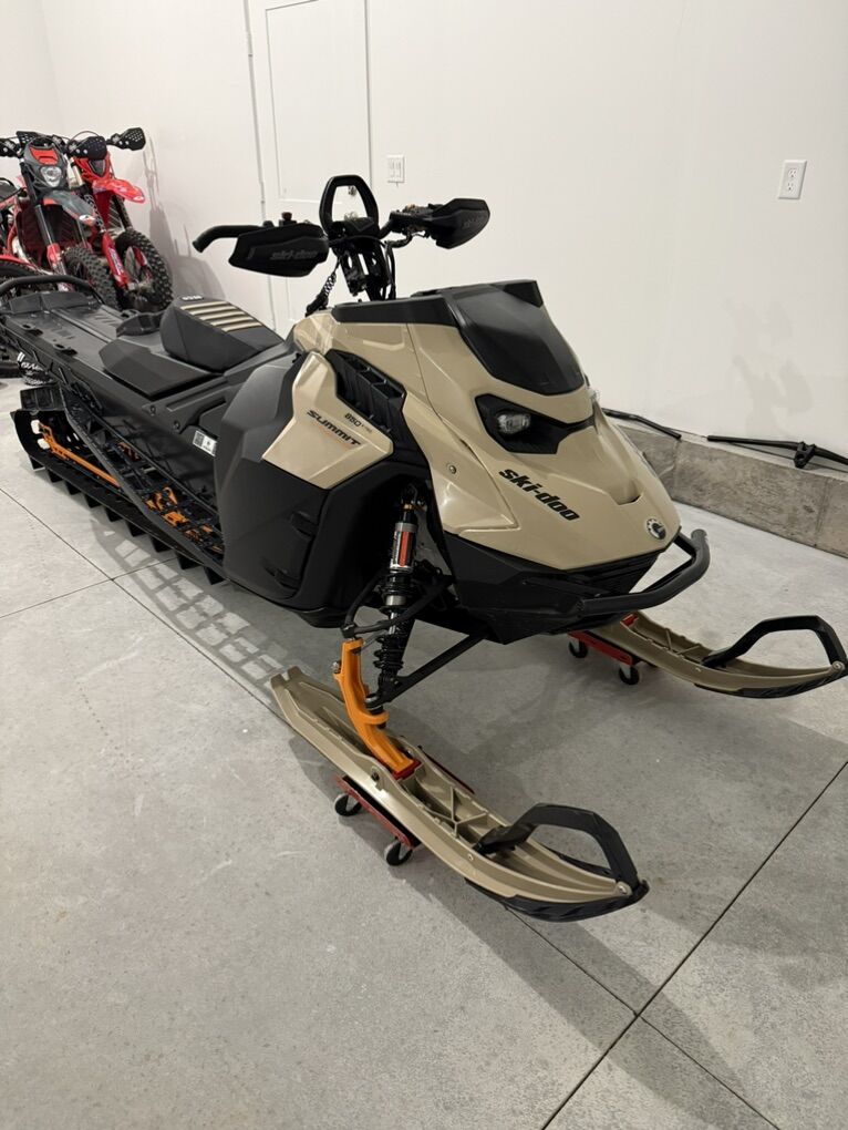 2024 Skidoo summit 165 850